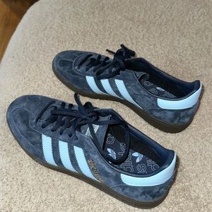 Adidas Spezial Men’s 7.5 Sambas
